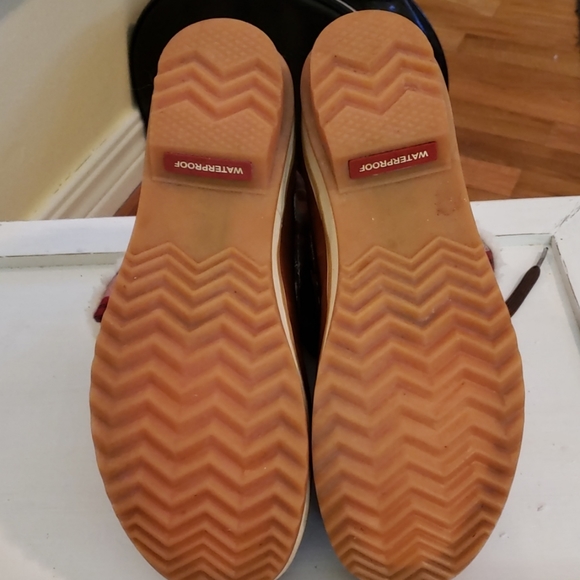 Sunday SALESOREL WATERPROOF WINTER BOOTS LIKE NEW! - Picture 6 of 6